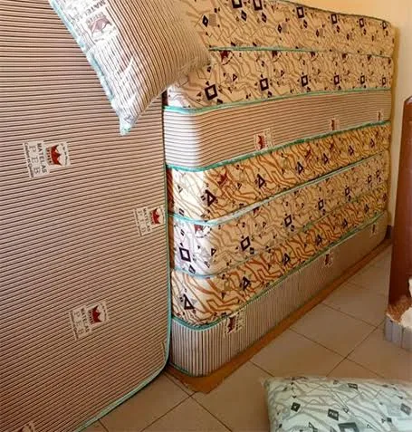 Showroom et matelas emballés DEAWADO et Fils
